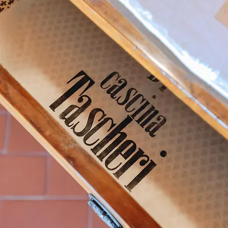 Cascina Tascheri Daire *