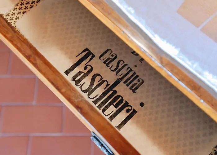 Cascina Tascheri Daire *